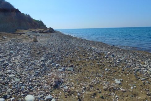BEACHFRONT-LAND-PARCEL-FOR-SALE-IN-MANDRIA