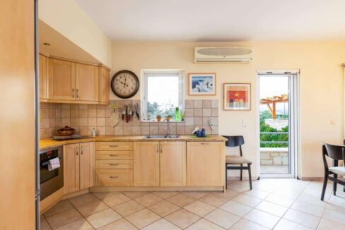 villa-with-view-for-sale-in-chania-8