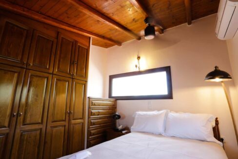 villa-for-sale-in-fokida-14