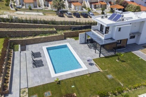 LUXURY VILLA FOR SALE IN CHALKIDIKI