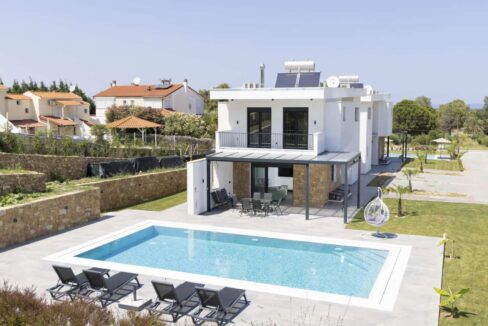 LUXURY VILLA FOR SALE IN CHALKIDIKI