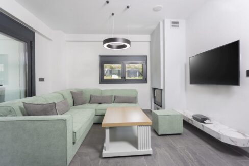 LUXURY VILLA FOR SALE IN CHALKIDIKI