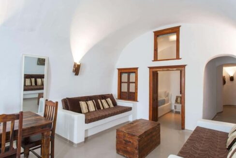 VILLA FOR SALE IN SANTORINI03