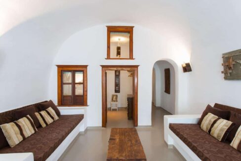 VILLA FOR SALE IN SANTORINI04