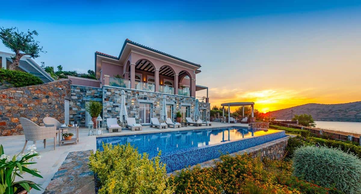 6 Bedroom Luxurius Villa for sale in Crete
