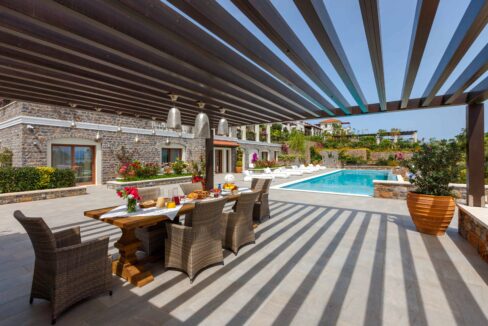 Luxurious 5-bedroom Villa for sale in Crete 5