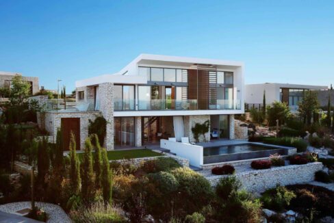 Classic Residences on a Golf Resort in Cyprus