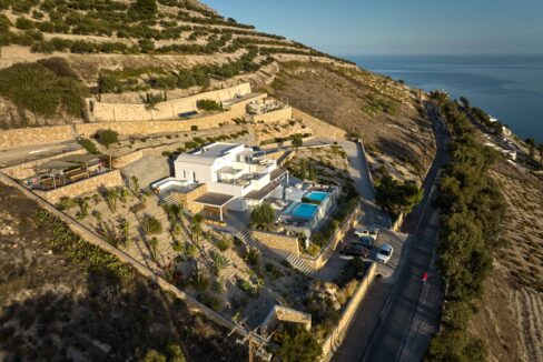 Small boutique hotel for sale in Santorini, Greece