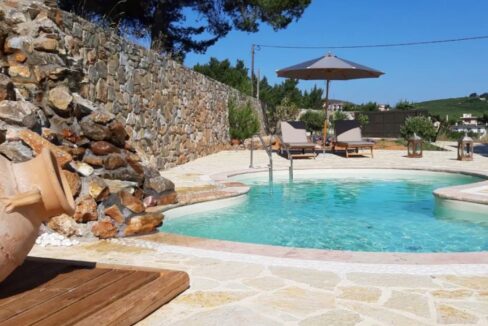 87aac461-7a00-4e4b-9bd3-9ef0929b474bΒ