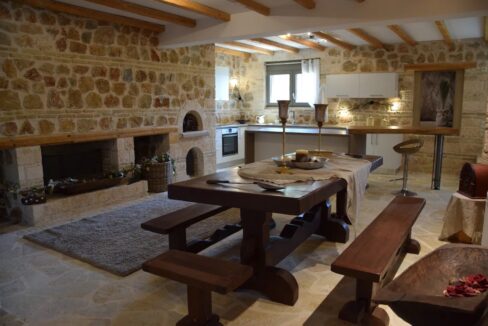 c87a2a37-aa7e-4b77-8113-18f635c52a66