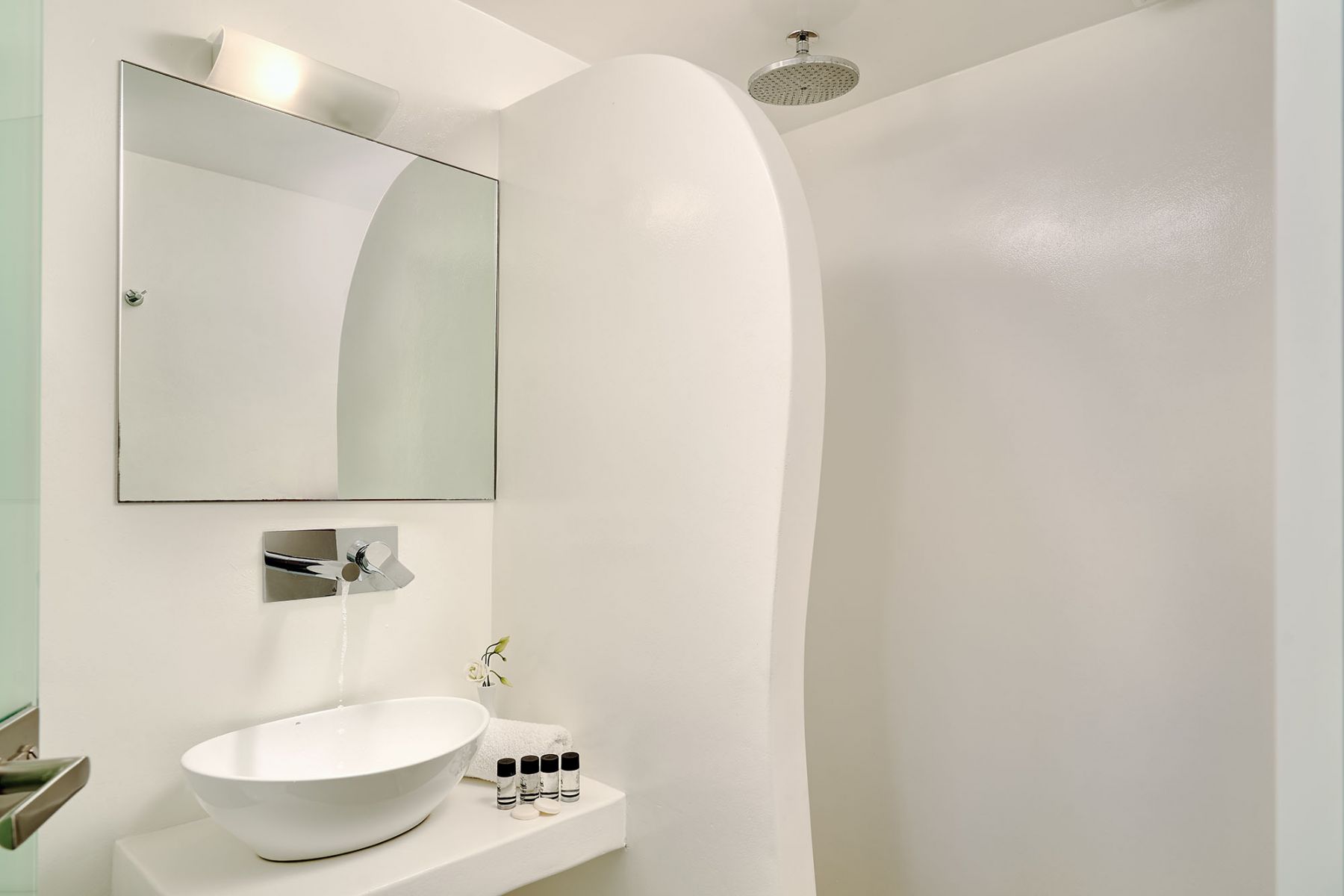 House with Private Terrace and Caldera View – Santorini13