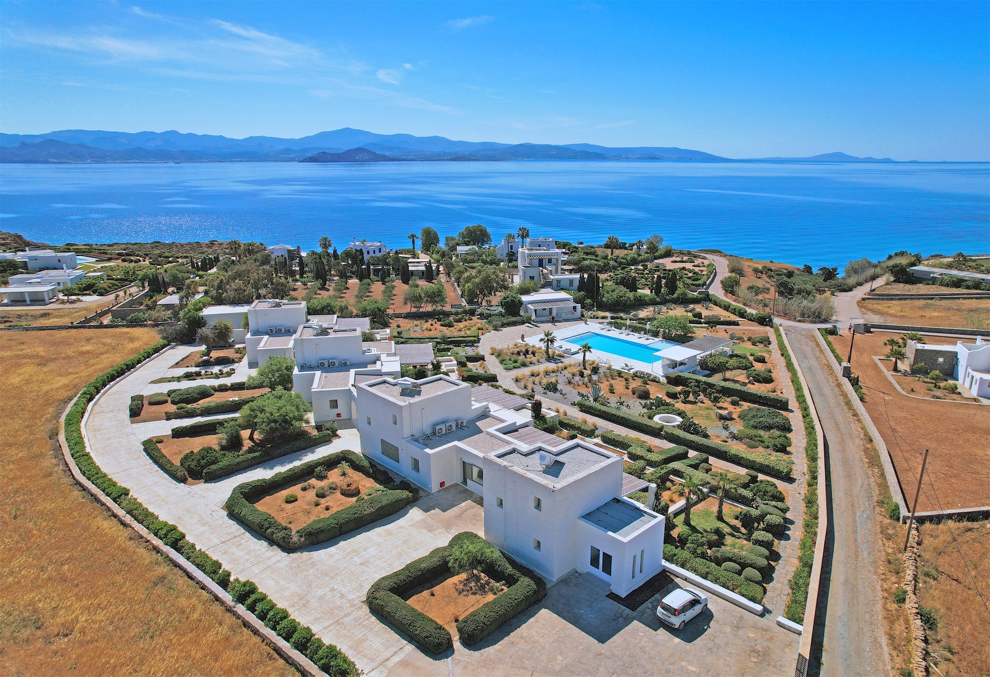 A Rare Opportunity in Paros – Exclusive 900m² Villas Estate with Sea Views