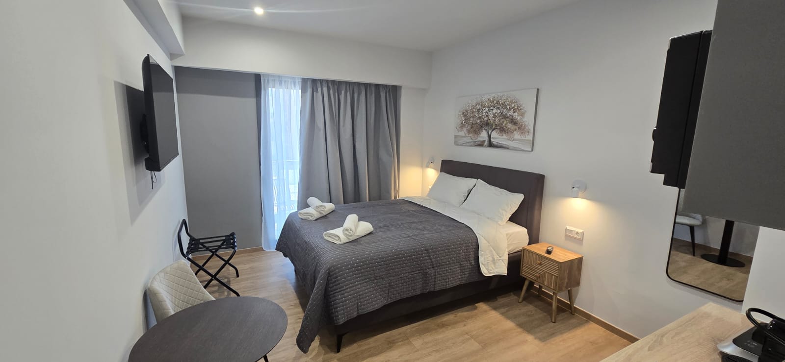 Serviced Apartment Investment – Prime Athens Micro-Location