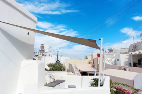 Detached House with Tourist License in Karterados, Santorini