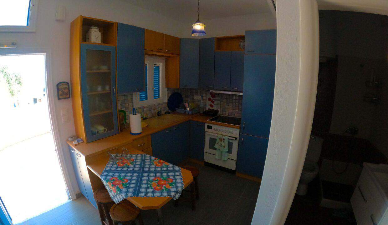 STUDIO APARTMENTS IN MESSARIA, SANTORINI, GREECE