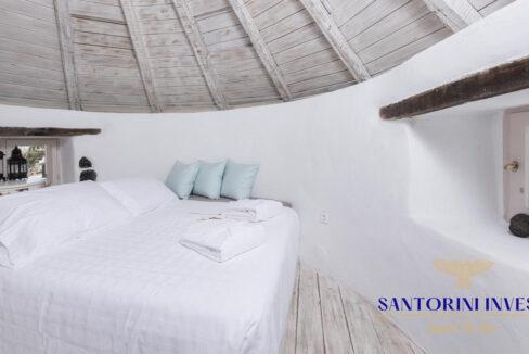 AMAZING 120m² WINDMILL FOR SALE IN PYRGOS, SANTORINI, GREECE