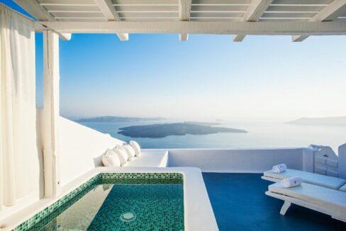 EXCLUSIVE 140m² PROPERTY FOR SALE IN SANTORINI, GREECE