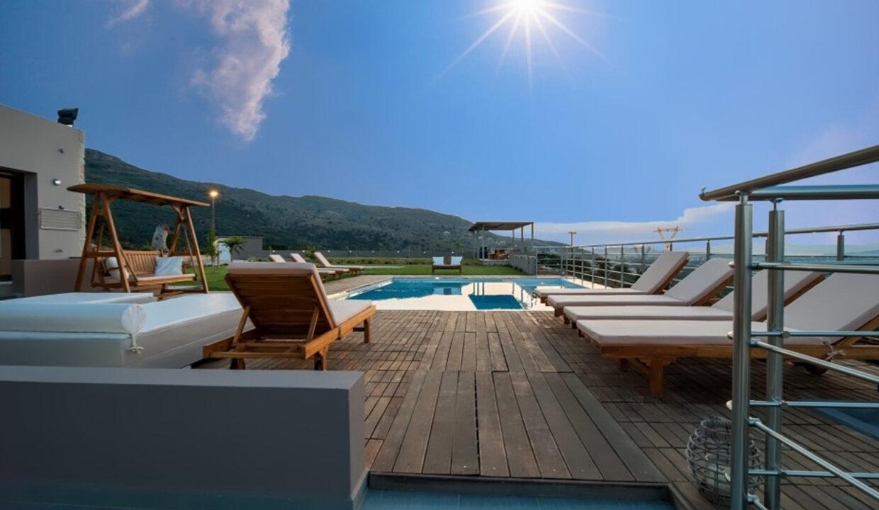 luxury-villa-with-view-heliport-for-sale-in-crete-greece 18