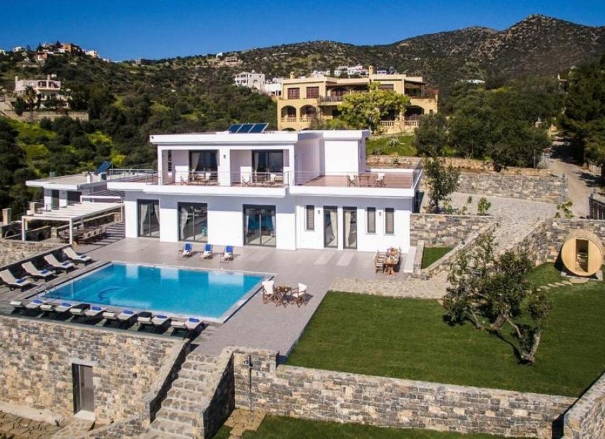 5 bedroom Luxury Villa in Ag.Nikolaos, Greece