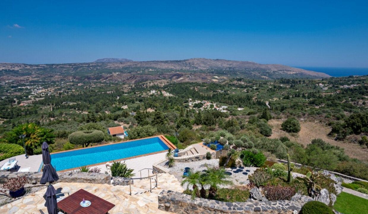 stone-villa-for-sale-crete-greece 4
