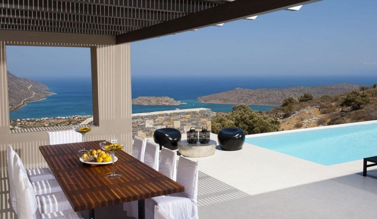 stone-villa-for-sale-in-crete-greece 2