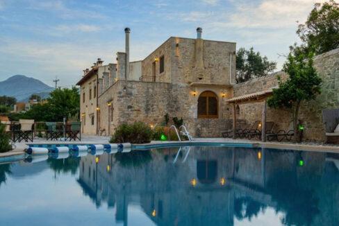 stone-villa-for-sale-in-crete-greece 4