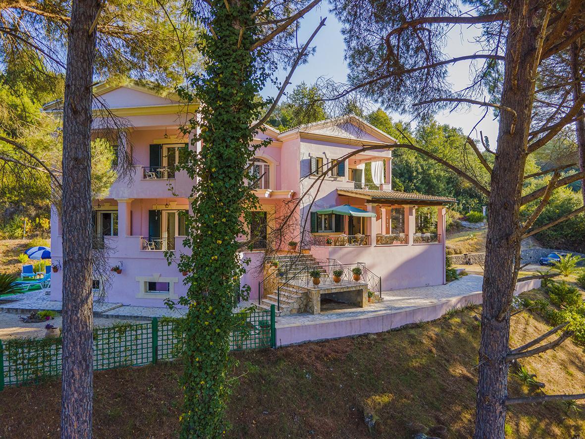 Villa For Sale in Viros, Central Corfu