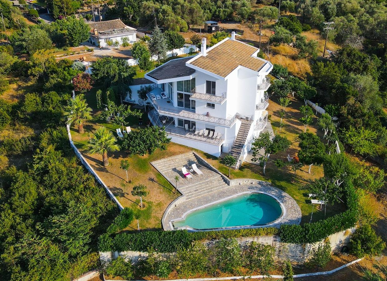 Villa For Sale in Agii Deka, Central Corfu