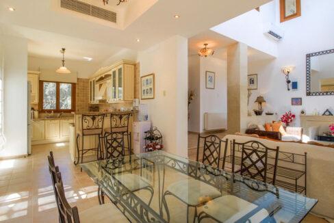 excelent-villa-for-sale-in-cyprus 13