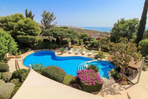 excelent-villa-for-sale-in-cyprus 3