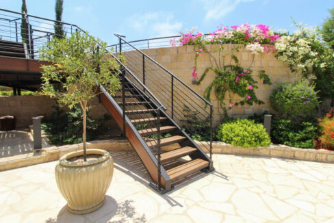 exclusive-villa-for-sale-in-cyprus 11