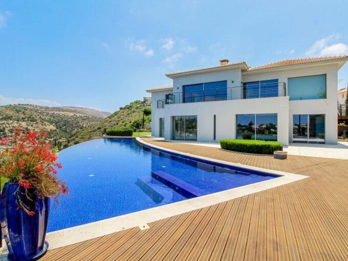 450m² Villa for sale in Paphos, Cyprus