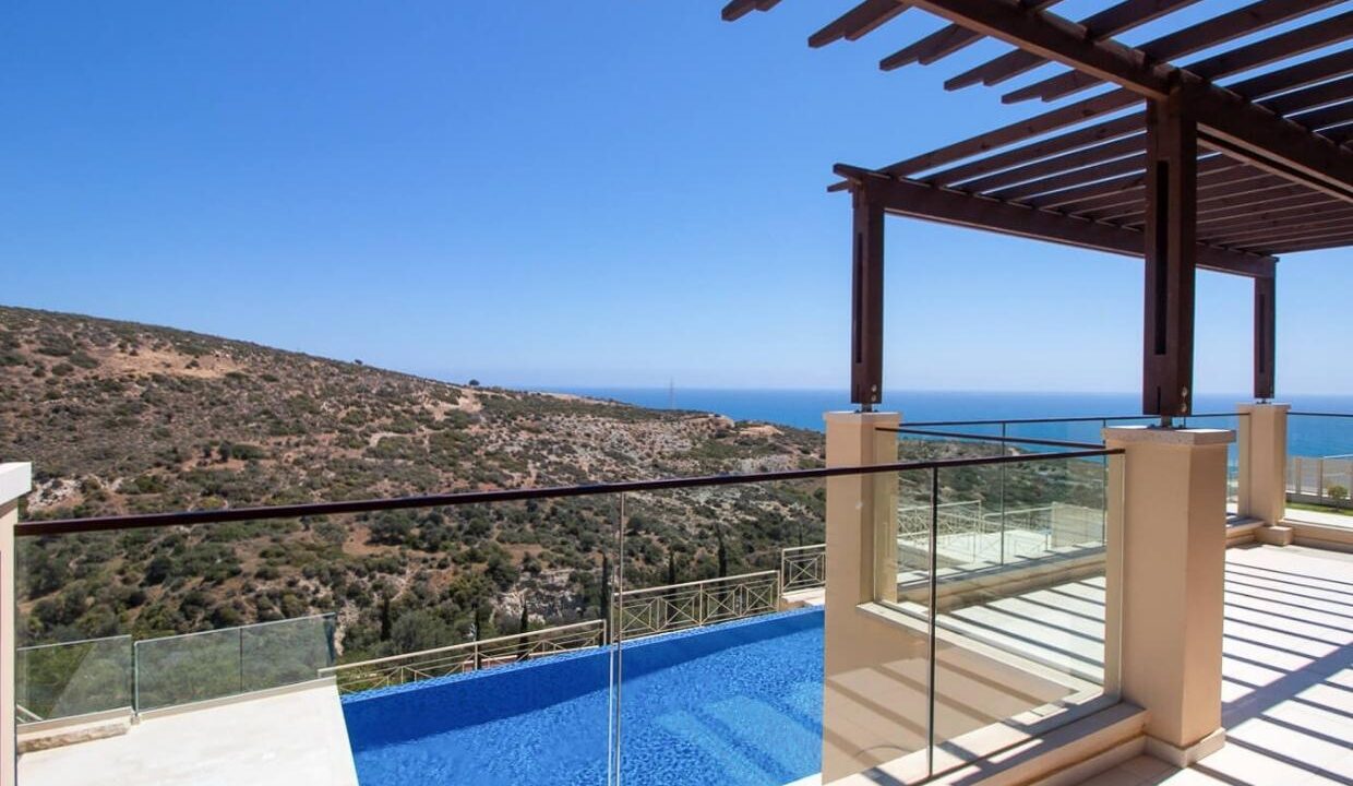 luxury-villa-for-sale-in-cyprus15