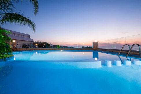 smal-hotel-for-sale-in-crete-greece10