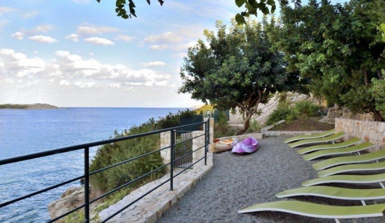 two-seafront-villas-for-sale-in-chania-crete-greece 12