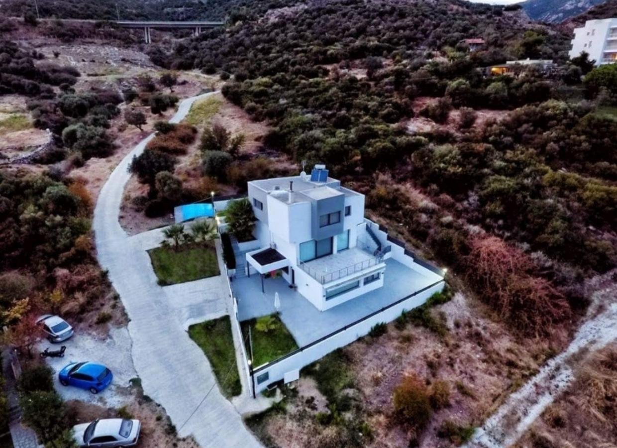 340 m² VILLA FOR SALE IN KAVALA, GREECE