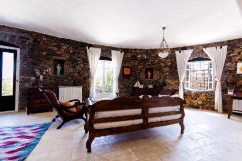 lovely-detached-house-for-sale-in-mykonos-greece6