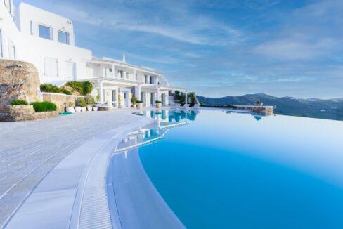 super-luxury-villa-for-sale-in-mykonos-greece