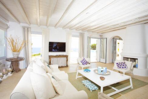 super-luxury-villa-for-sale-in-mykonos-greece .19