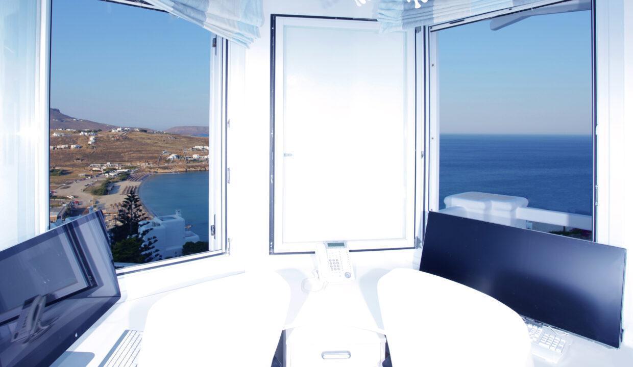 super-luxury-villa-for-sale-in-mykonos-greece .22