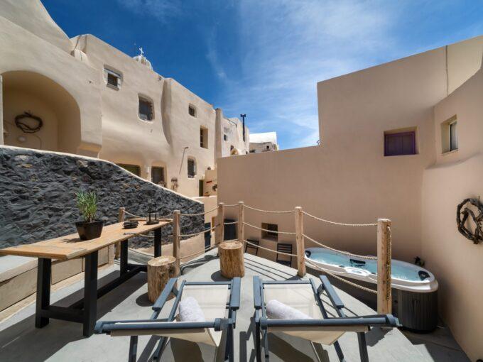 cave house for sale in santorini