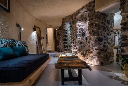 cave-house-for-sale-in-santorini-greece 11