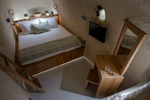 cave-house-for-sale-in-santorini-greece 3