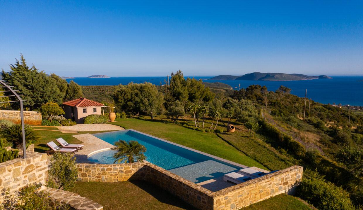 VILLA WITH INFINITE VIEWS FOR SALE IN MESSENIA, GREECE