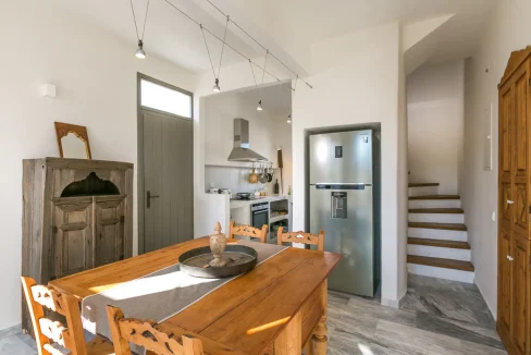 villa-for-sale-in-santorini-8