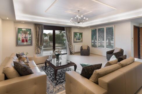 villa-for-sale-in-vari-athens-4