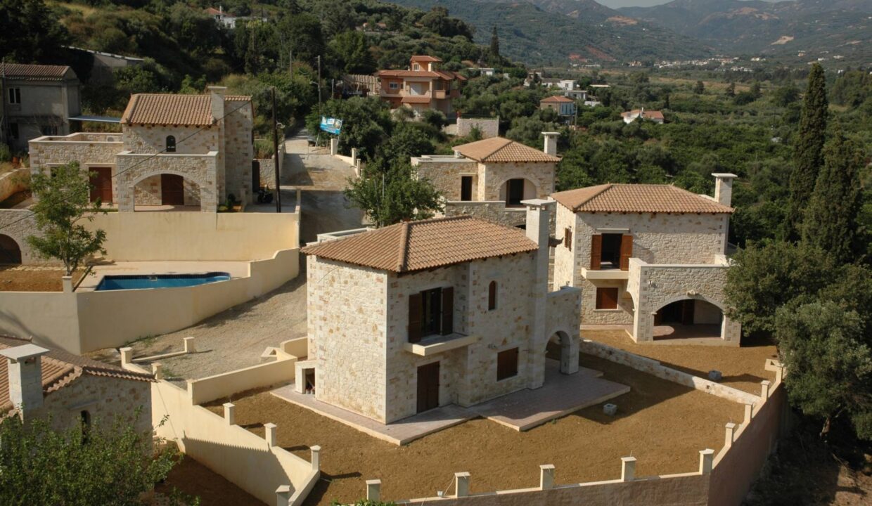 complex-of-stone-built-villas-for-sale-in-chania-3