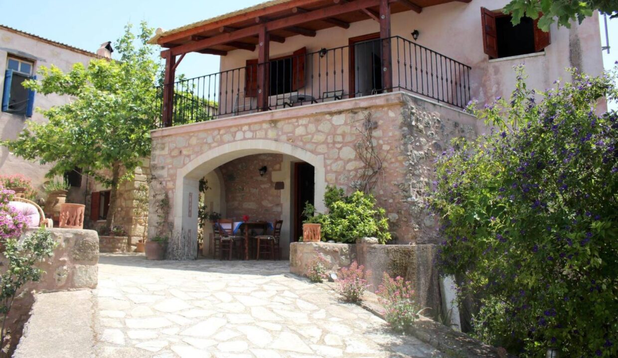complex-of-two-stone-houses-for-sale-in-rethymno-2
