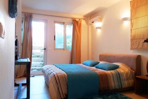 detached-house-next-to-the-beach-for-sale-in-chania-4