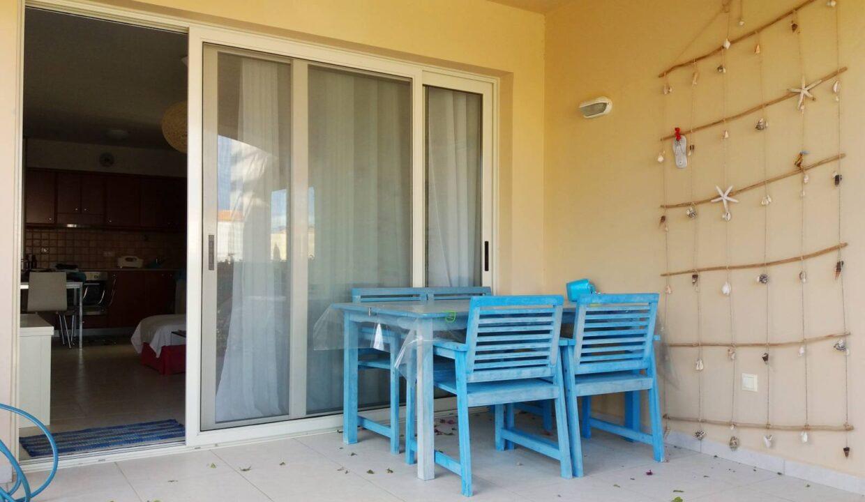 detached-house-next-to-the-beach-for-sale-in-chania-9